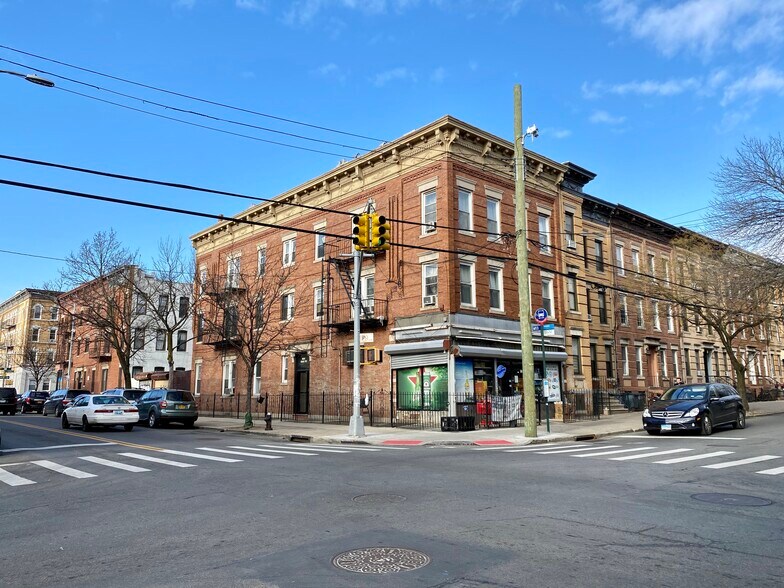 1701 Gates Ave, Ridgewood, NY for sale - Other - Image 1 of 17