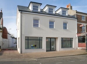 27 Surrey St, Littlehampton to rent Building Photo- Image 1 of 3