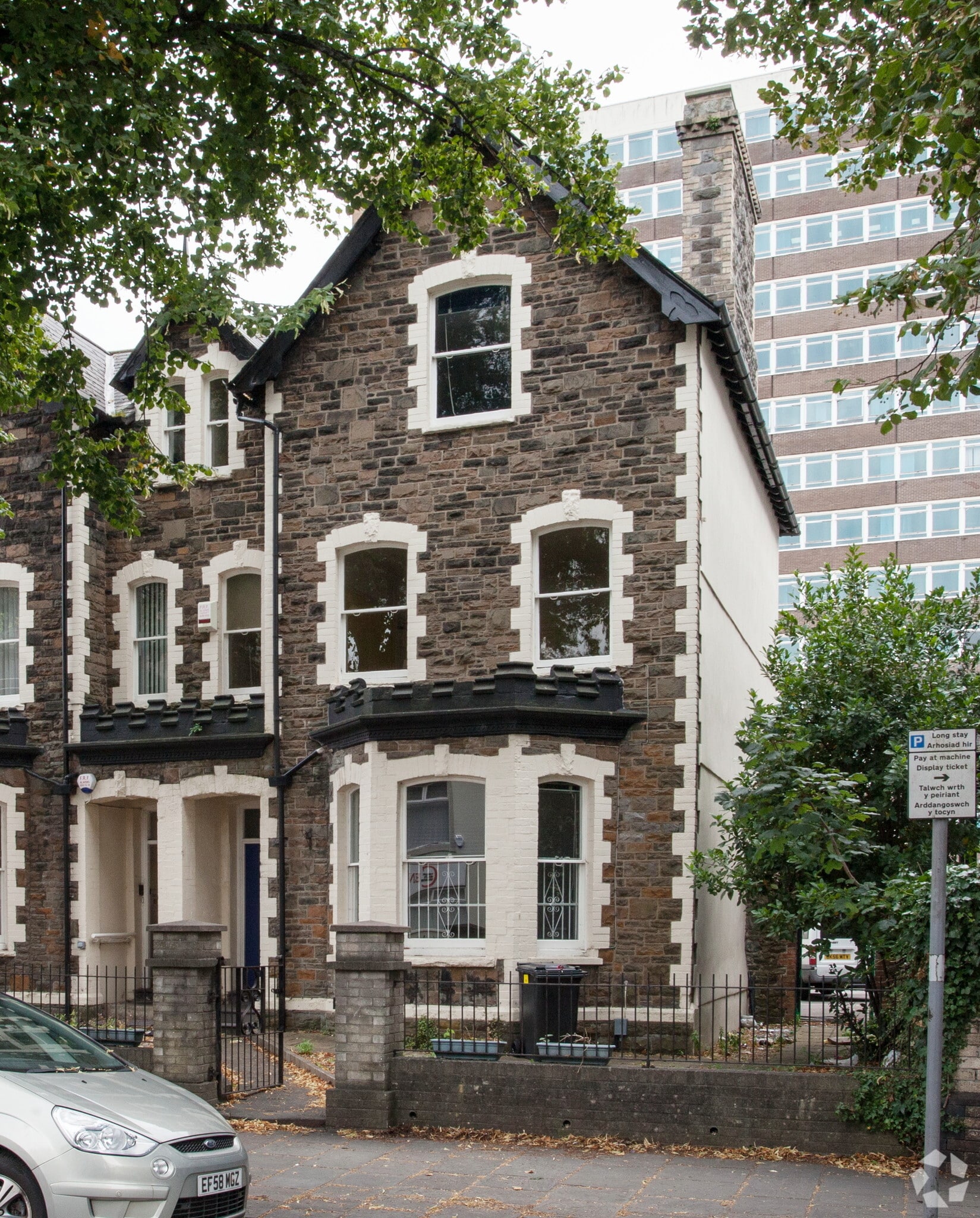 39 The Parade, Cardiff to rent Primary Photo- Image 1 of 4