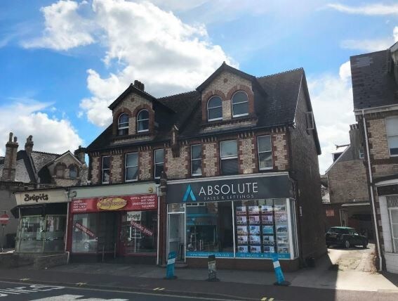 34 Hyde Rd, Paignton for sale - Primary Photo - Image 1 of 1