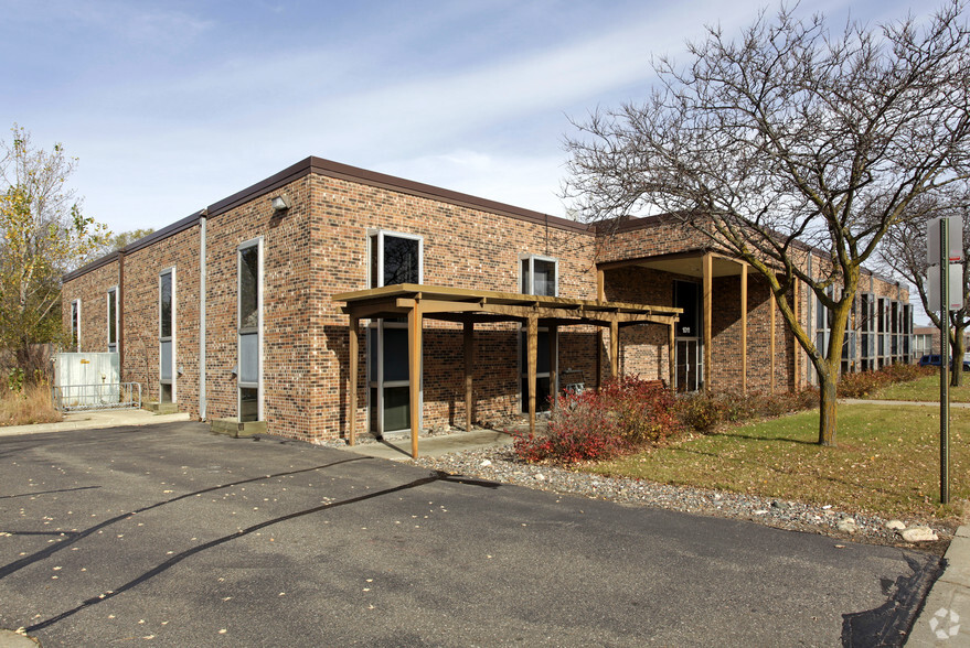 1011 2nd St N, Saint Cloud, MN for sale - Building Photo - Image 3 of 25