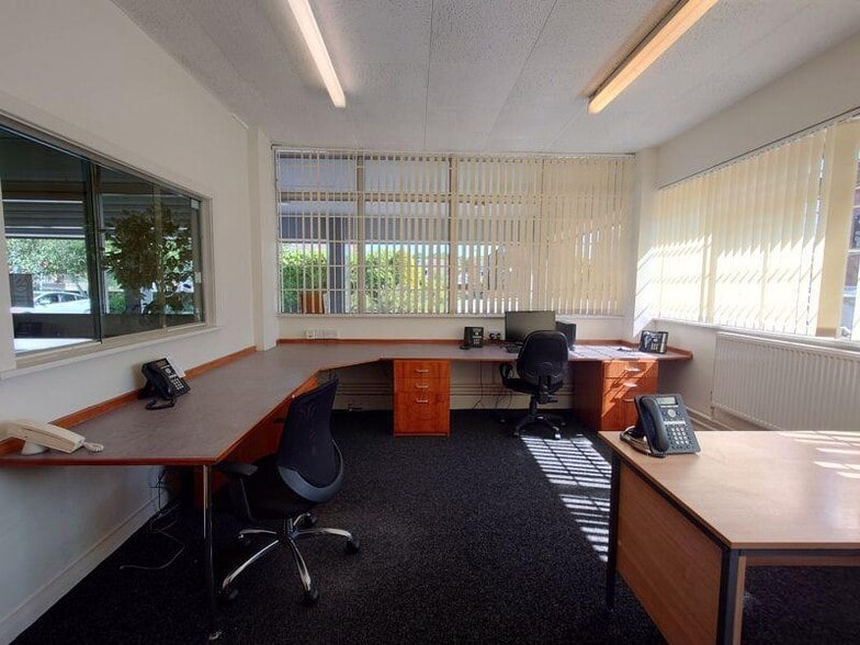 97 Bridge Rd, Horbury to rent - Building Photo - Image 3 of 23