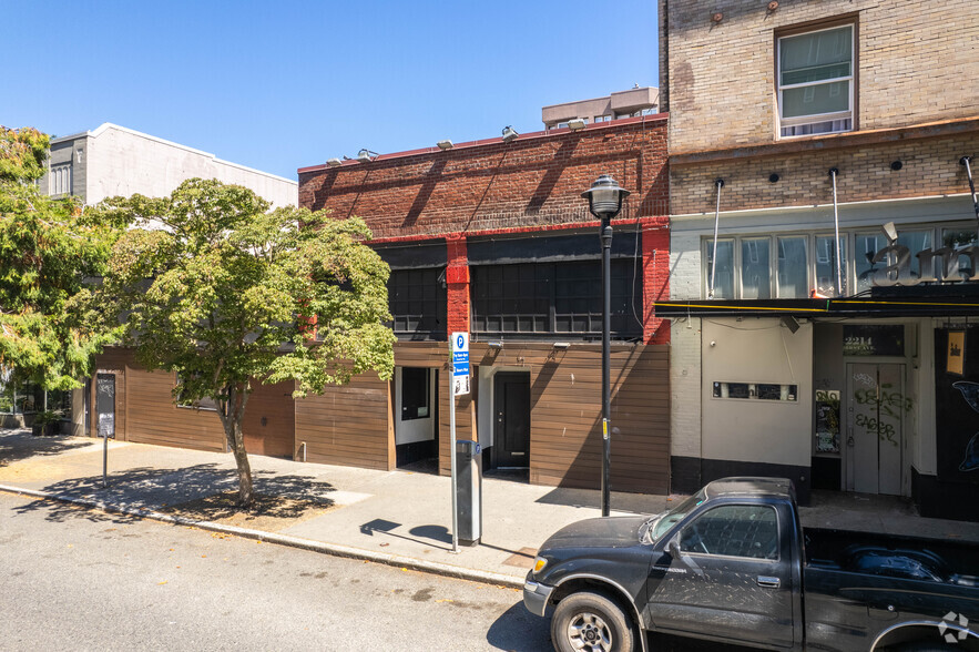 2218 1st Ave, Seattle, WA for sale - Building Photo - Image 1 of 1