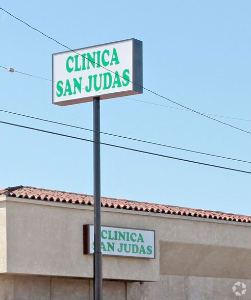 4946 Florence Ave, Bell, CA to rent - Building Photo - Image 2 of 108