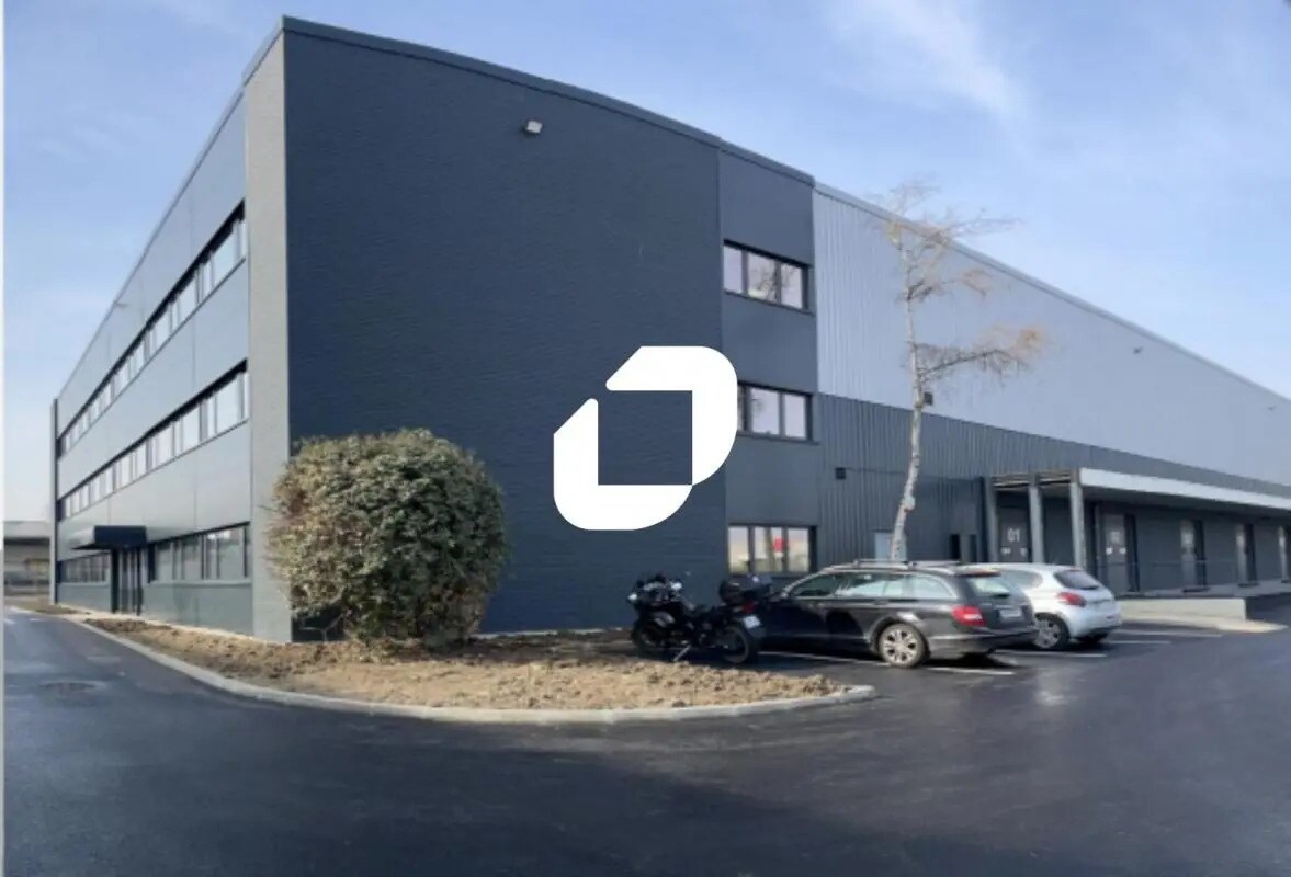 Office in Bobigny to rent Building Photo- Image 1 of 5