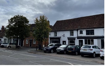 32 London End, Beaconsfield to rent Building Photo- Image 2 of 4