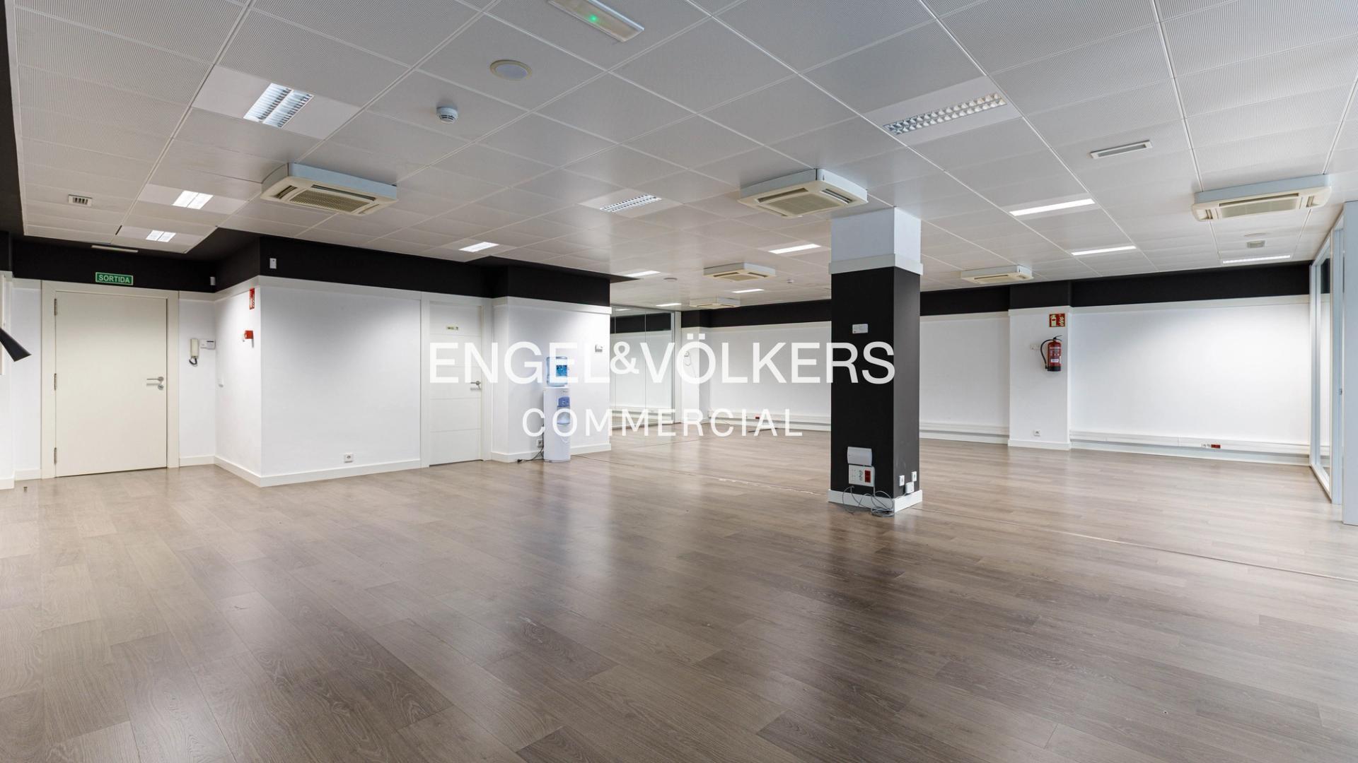 Office in Barcelona, Barcelona to rent Interior Photo- Image 1 of 28