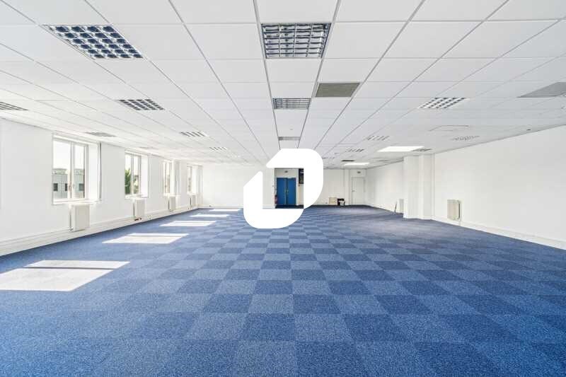 Office in Villepinte to rent - Building Photo - Image 3 of 16