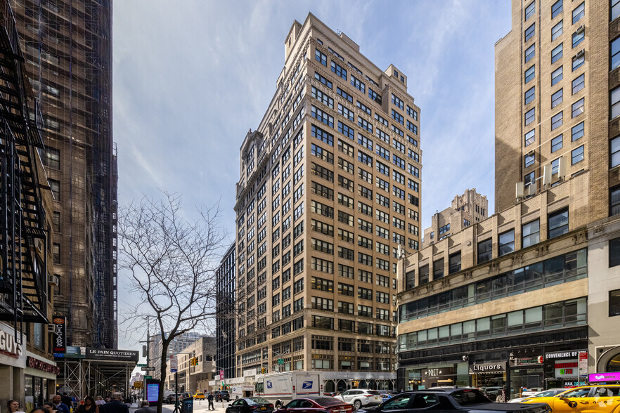 330 Seventh Ave, New York, NY for rent - Primary Photo - Image 1 of 5