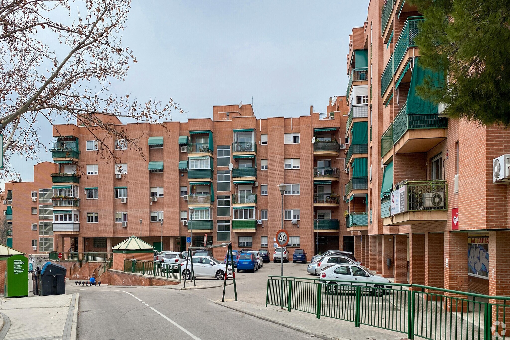 Plaza Monte Ciruelo, 4, Rivas-Vaciamadrid, Madrid to rent Primary Photo- Image 1 of 3