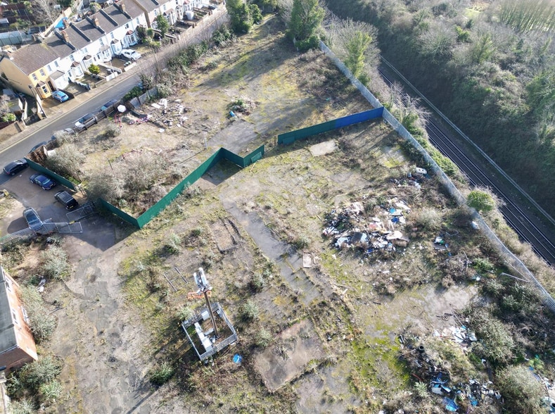 2 Vale Rd, Northfleet to rent - Other - Image 3 of 5