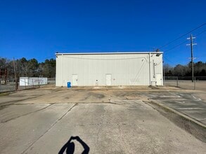 6900 Woolworth Rd, Shreveport, LA for rent Building Photo- Image 1 of 5