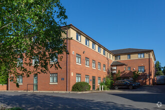 10 Sherwood Rise, Nottingham for rent Building Photo- Image 1 of 4