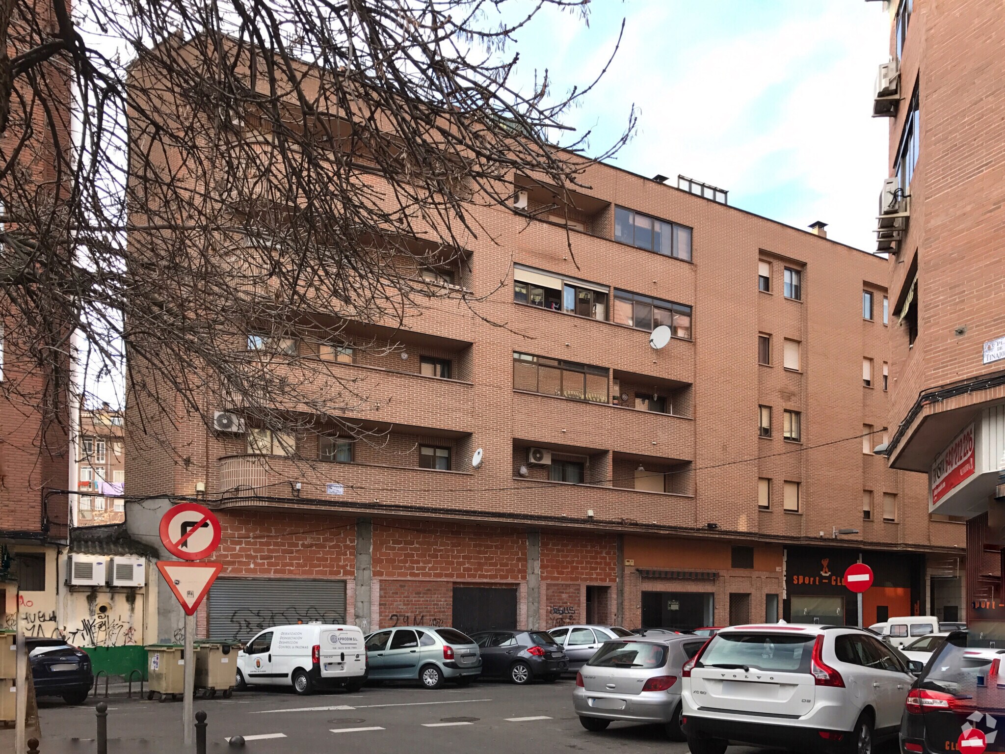 Retail in Talavera de la Reina, Toledo to rent Primary Photo- Image 1 of 3