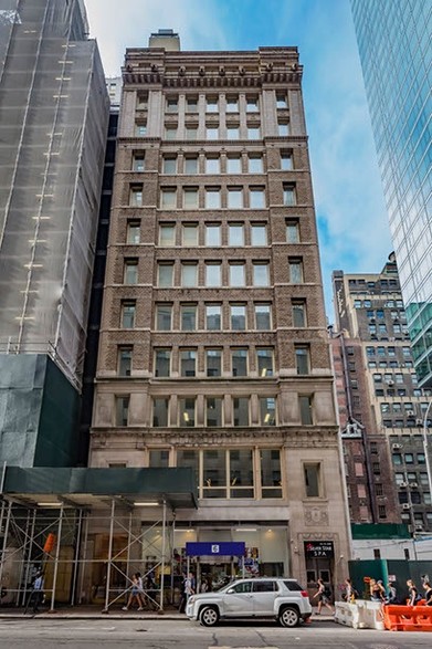 6 W 48th St, New York, NY for rent - Building Photo - Image 1 of 4