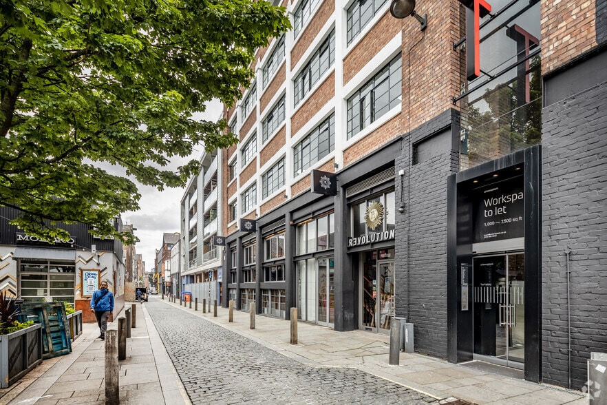 82 Wood St, Liverpool to rent - Primary Photo - Image 1 of 12