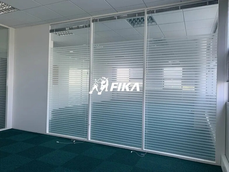 Office in Toulouse to rent - Building Photo - Image 3 of 9