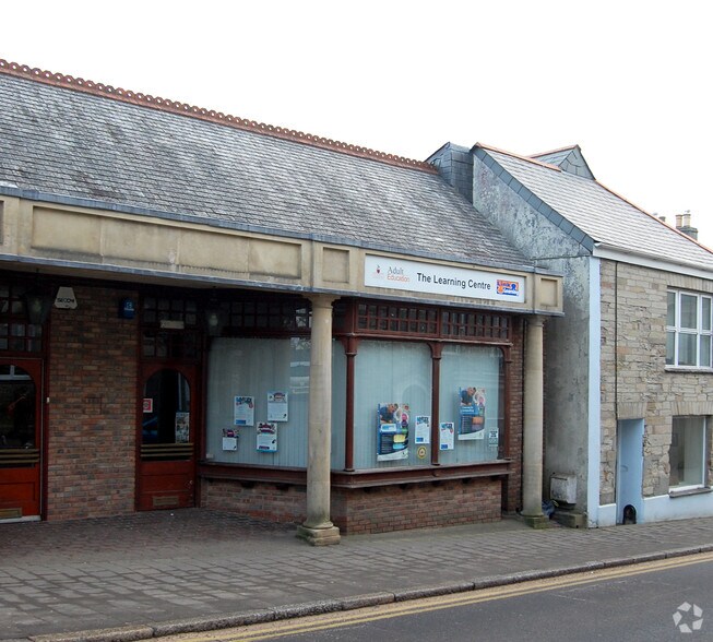 81 Fore St, Bodmin PL31 2JB UK