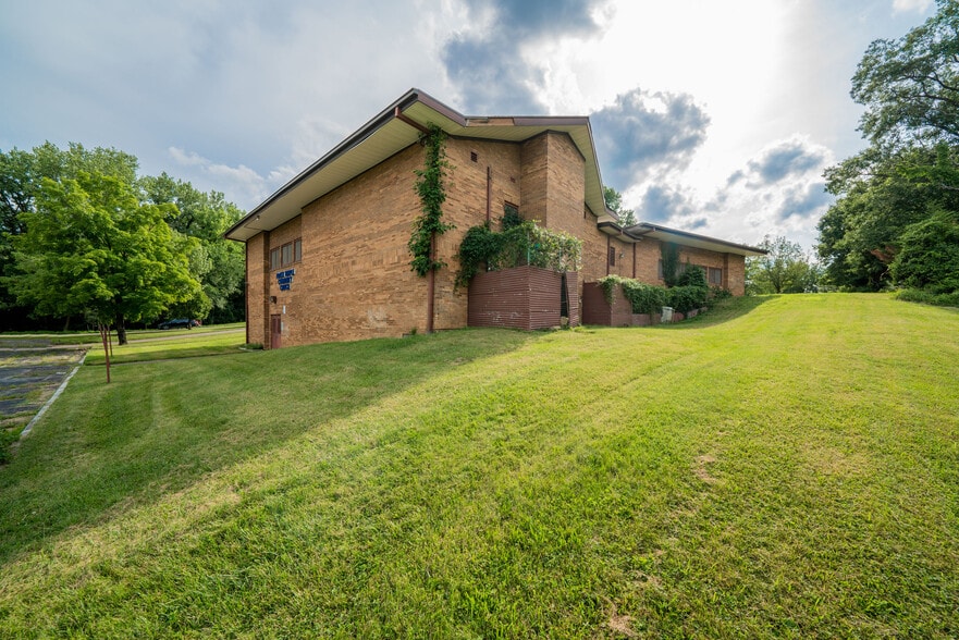 2618 Bethesda Ave, Columbus, OH for sale - Building Photo - Image 3 of 21