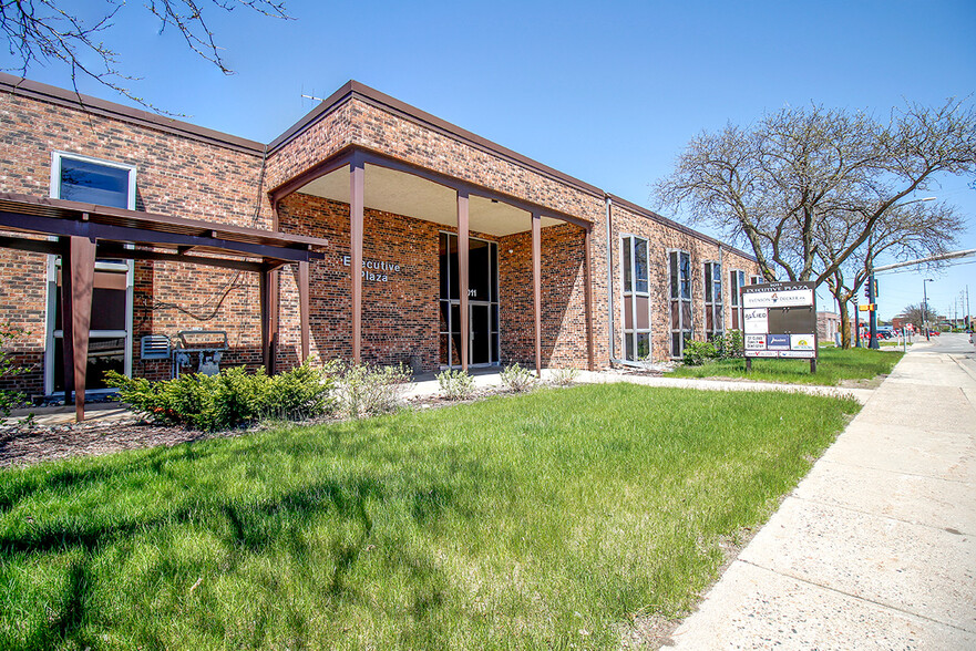 1011 2nd St N, Saint Cloud, MN for sale - Building Photo - Image 1 of 25