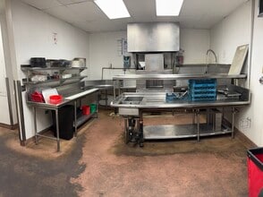 400 W 48th Ave, Denver, CO to rent Interior Photo- Image 2 of 24