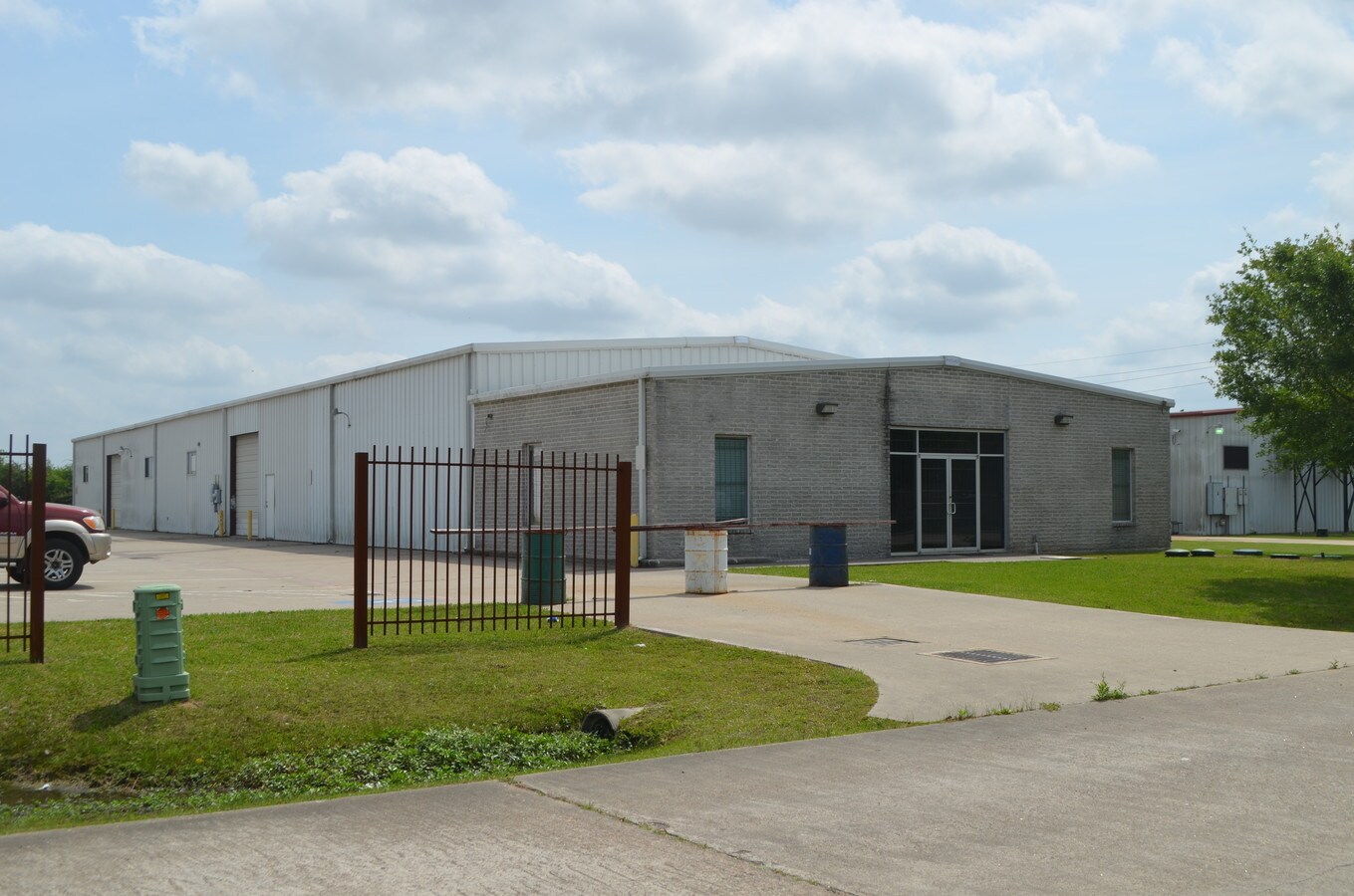 6704 Calle Lozano Dr, Houston 77041 UK