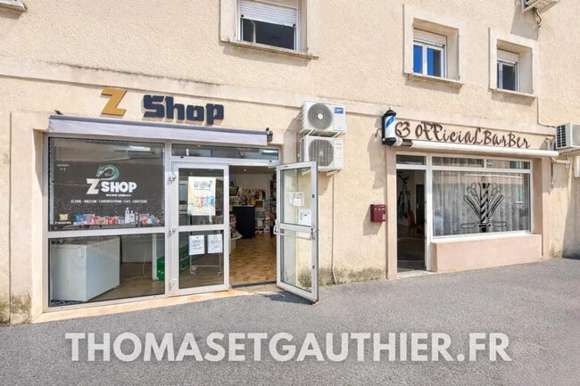 Vente Commerce 111 m²