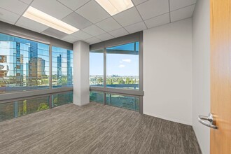 4270 Executive Sq, La Jolla, CA to rent Interior Photo- Image 2 of 7