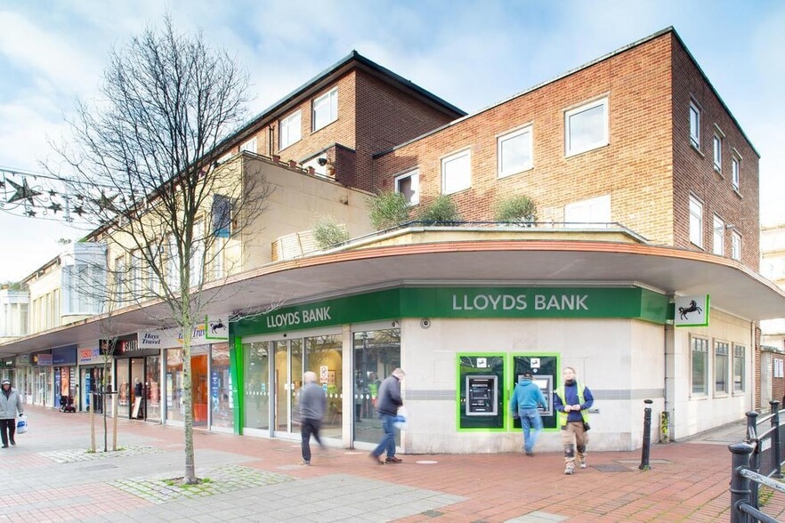 2-42 Palmerston Rd, Southsea to rent - Building Photo - Image 2 of 6