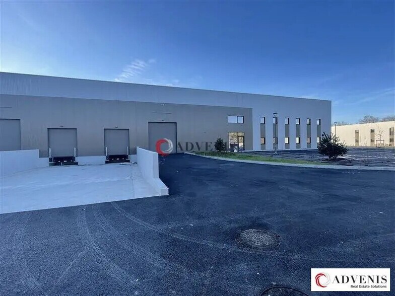 Light Industrial in Mérignac to rent - Building Photo - Image 3 of 7