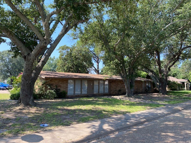 506 Richardson St, Athens, TX for sale - Building Photo - Image 1 of 7