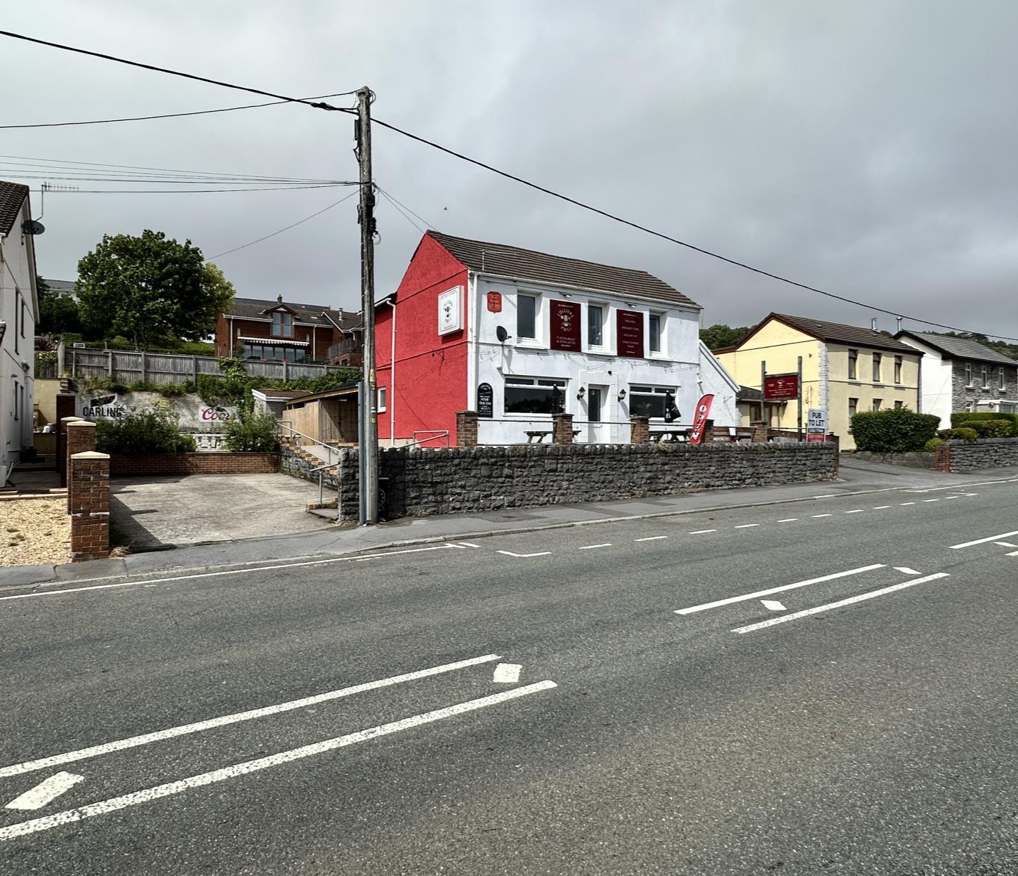 77 Pwll Rd, Llanelli to rent Building Photo- Image 1 of 5