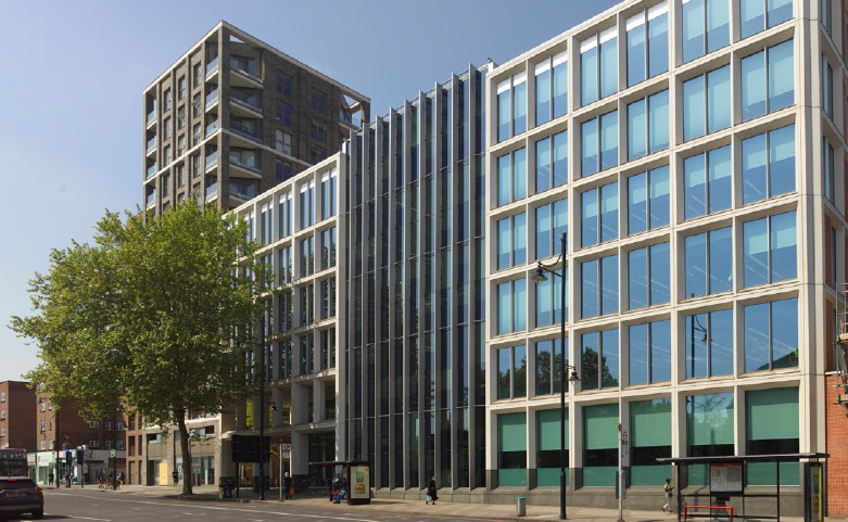 6 Brixton Hl, London to rent - Primary Photo - Image 1 of 5