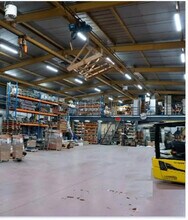 Light Industrial in Vénissieux to rent Interior Photo- Image 1 of 2