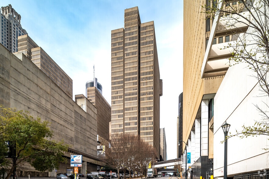 233 Peachtree St NE, Atlanta, GA to rent - Building Photo - Image 3 of 24