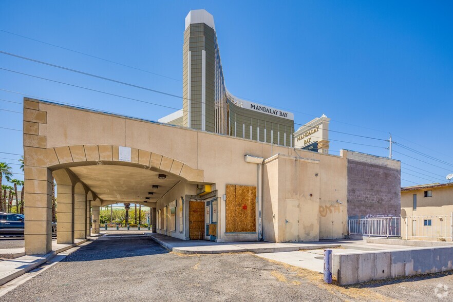 3969 Las Vegas Blvd S, Las Vegas, NV for sale - Building Photo - Image 1 of 1