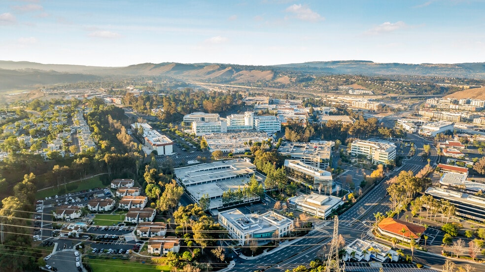 26732 Crown Valley Pkwy, Mission Viejo, CA to rent - Building Photo - Image 3 of 7