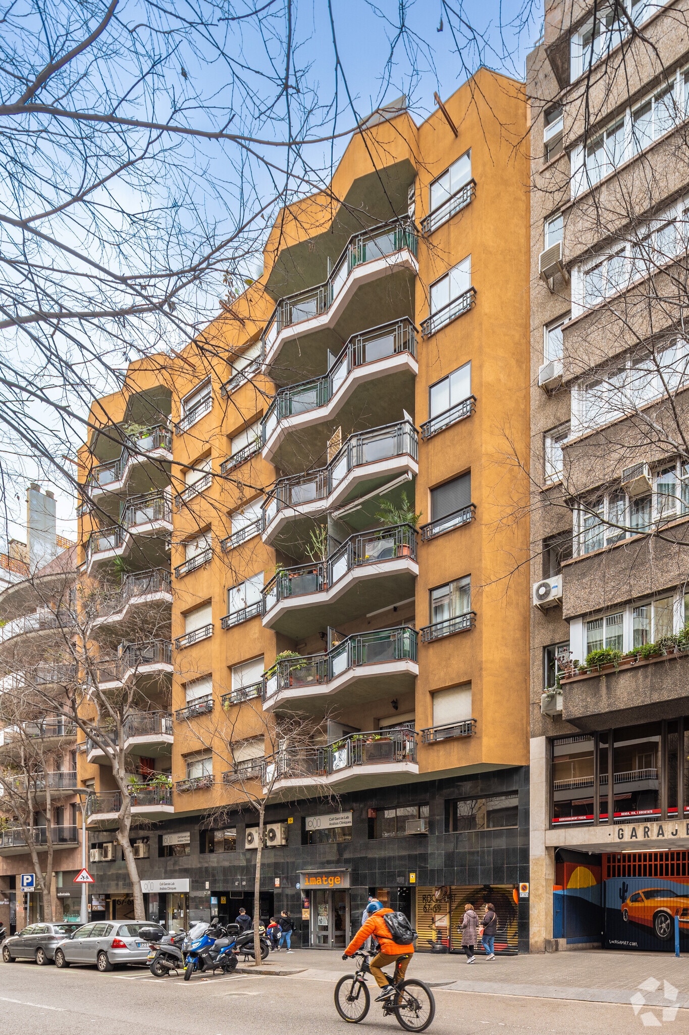 Build-to-Rent in Barcelona, Barcelona for sale Building Photo- Image 1 of 5
