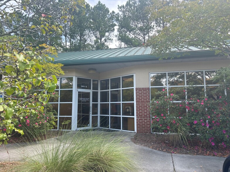 2891 Tricom St, North Charleston, SC for rent - Building Photo - Image 2 of 13