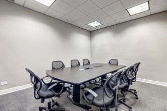 1000 N Milwaukee Ave, Chicago, IL to rent Interior Photo- Image 2 of 7