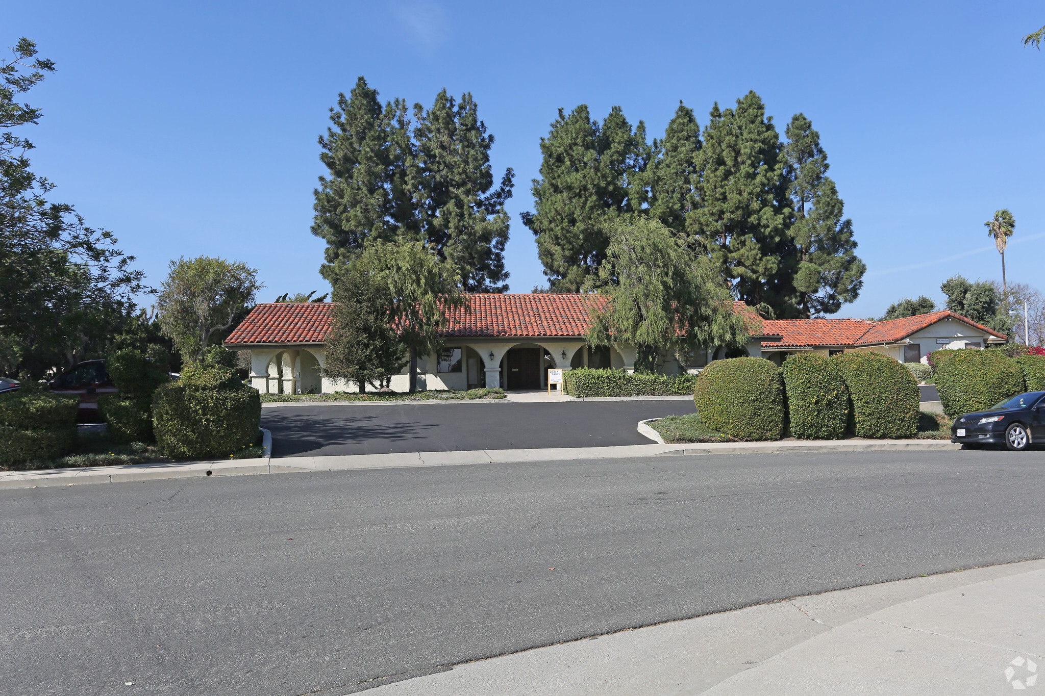 970 Petit Ave, Ventura, CA for sale Primary Photo- Image 1 of 122