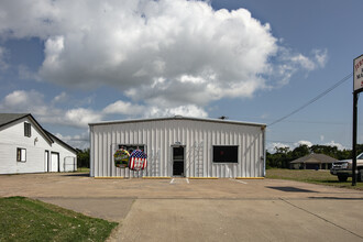 2618 W Main St, Gun Barrel City, TX for sale Primary Photo- Image 1 of 61