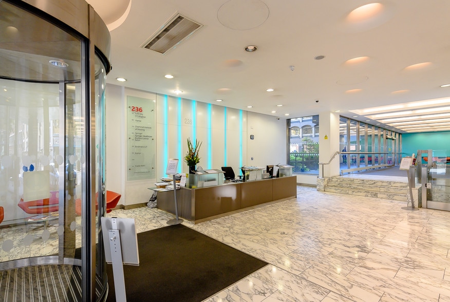 222-236 Grays Inn Rd, London to rent - Interior Photo - Image 2 of 20