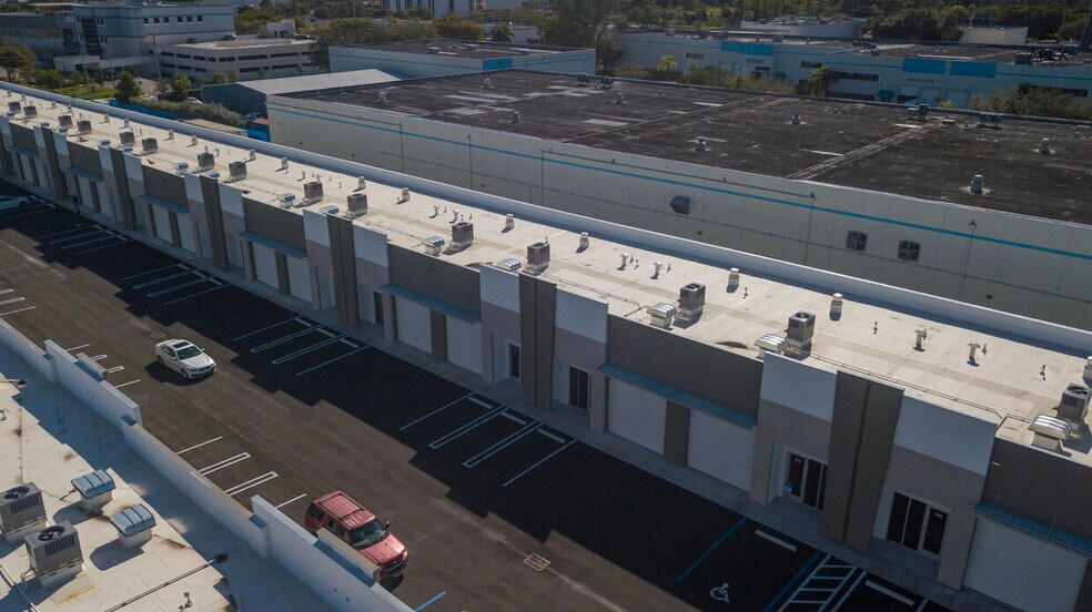 1690 NW 108th Ave, Miami, FL for sale - Primary Photo - Image 1 of 1