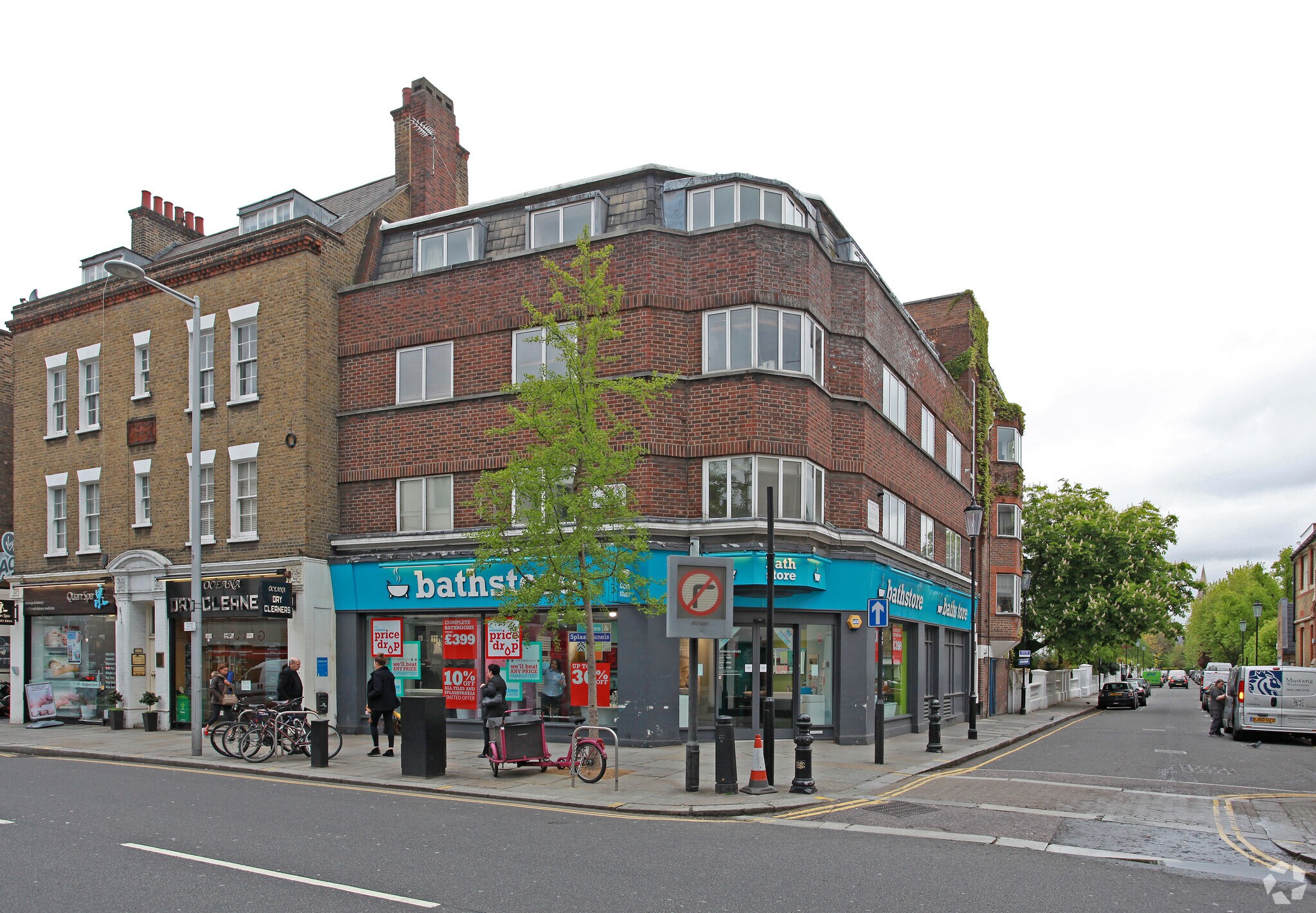 180-184 Fulham Rd, London for sale Primary Photo- Image 1 of 1