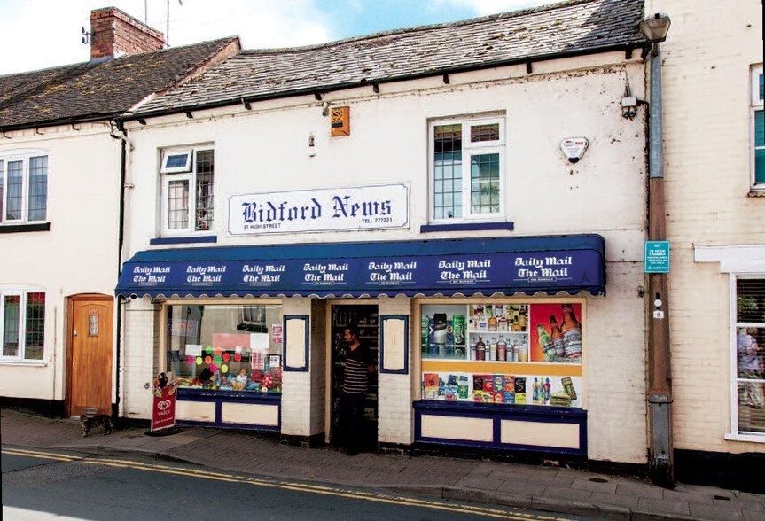 3737a High St, Alcester, B50 4BQ UK