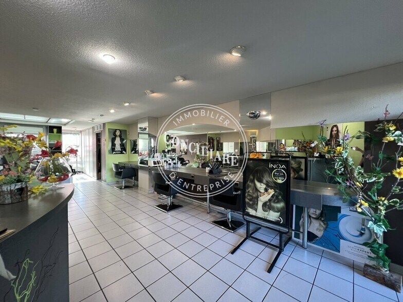 Retail in Blagnac for sale - Interior Photo - Image 3 of 5