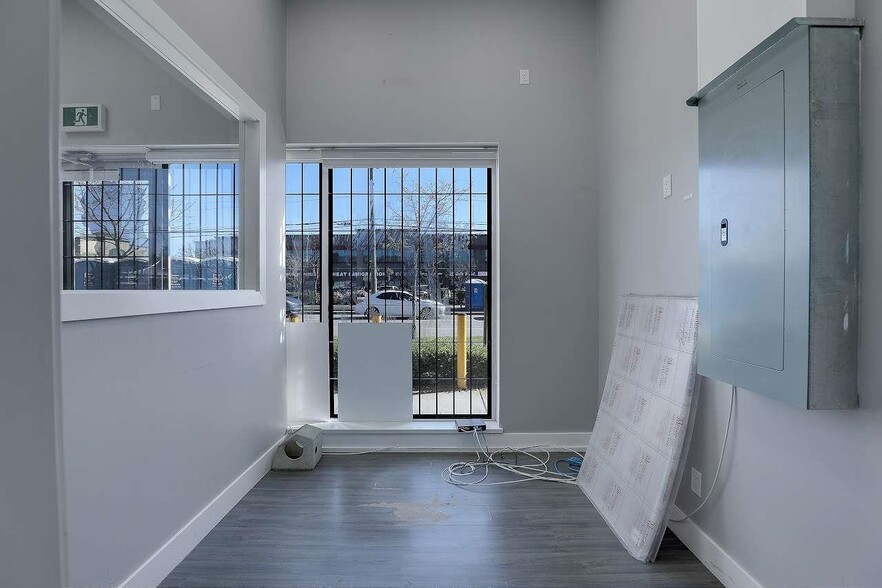 8028 128th St, Surrey, BC for sale - Building Photo - Image 3 of 7