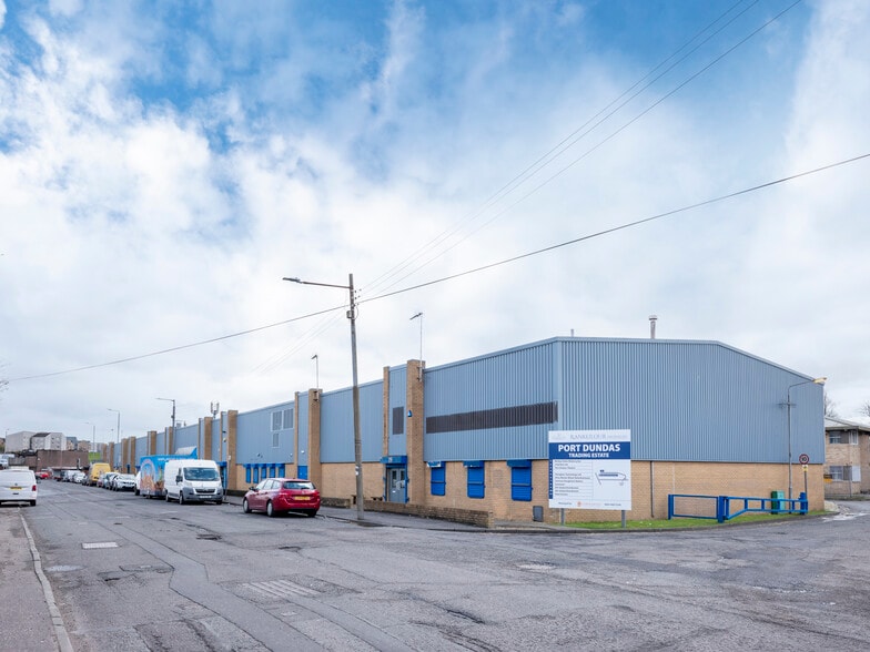 N Canal Bank St, Glasgow to rent - Building Photo - Image 3 of 4