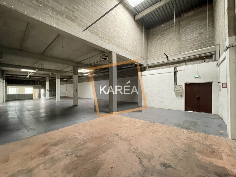 Light Industrial in Lognes to rent - Interior Photo - Image 3 of 5